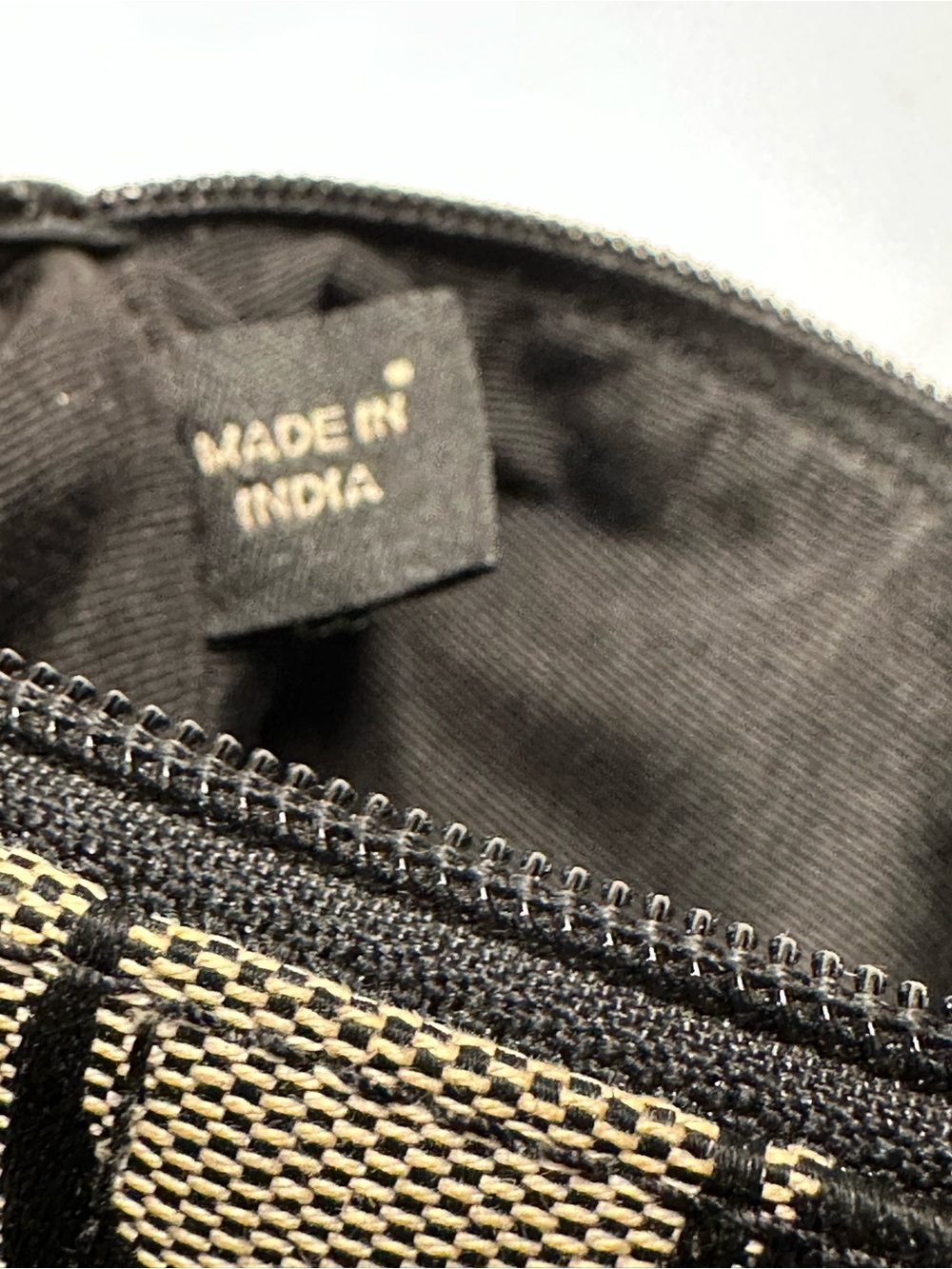 🌹Coach Signature Canvas Wristlet in Black/Gray - Picture 9 of 9